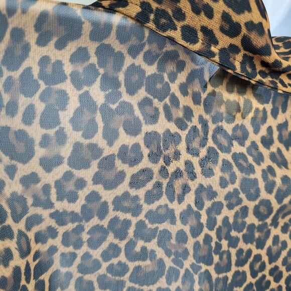Vintage y2k Studio Y animal print cheetah button front semi sheer 3/4 sleeve top - Picture 6 of 6